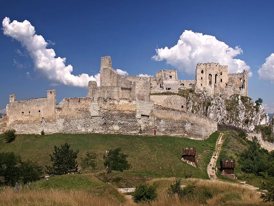Beckov Castle