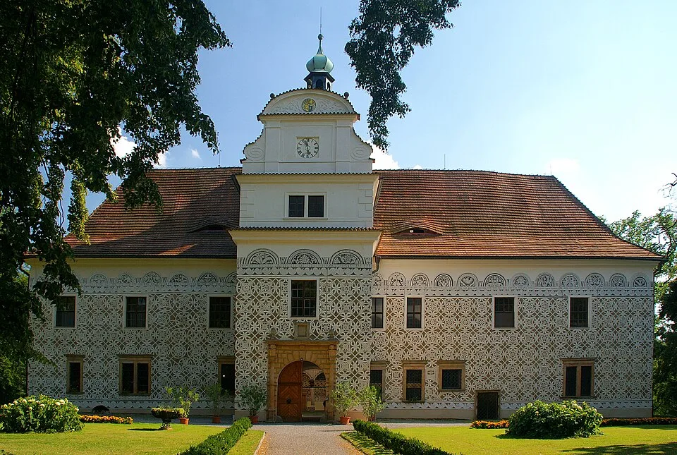 Doudleby Castle