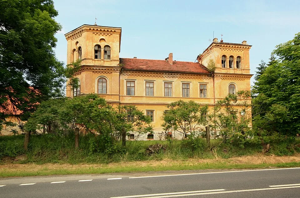 Zámek Nový Čestín