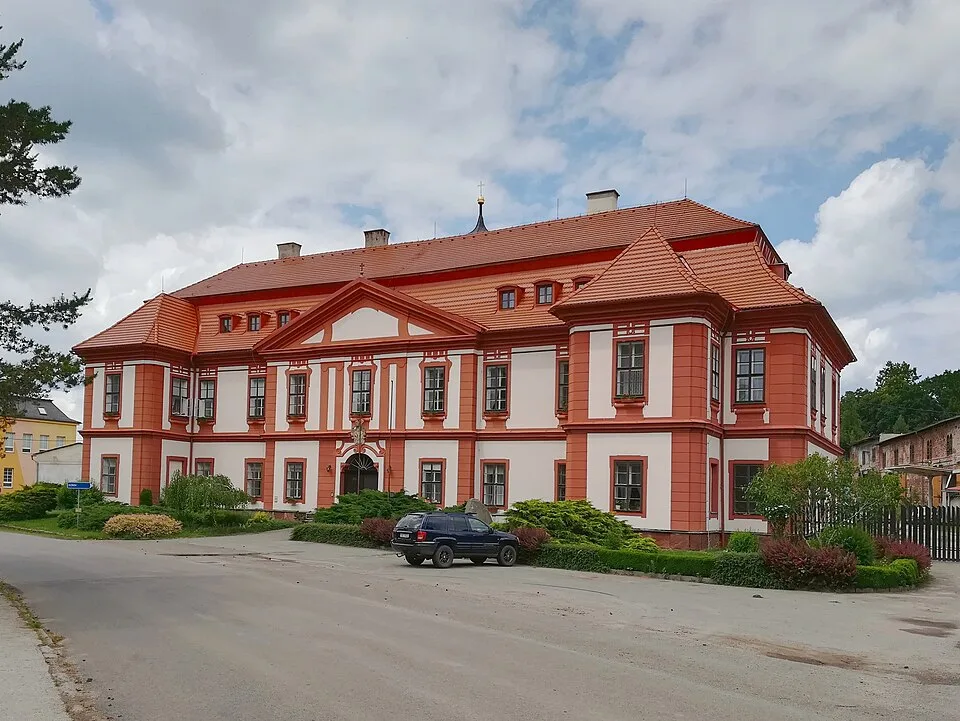 Meziměstí Castle