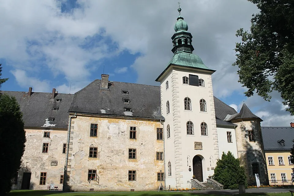 Janovice Castle