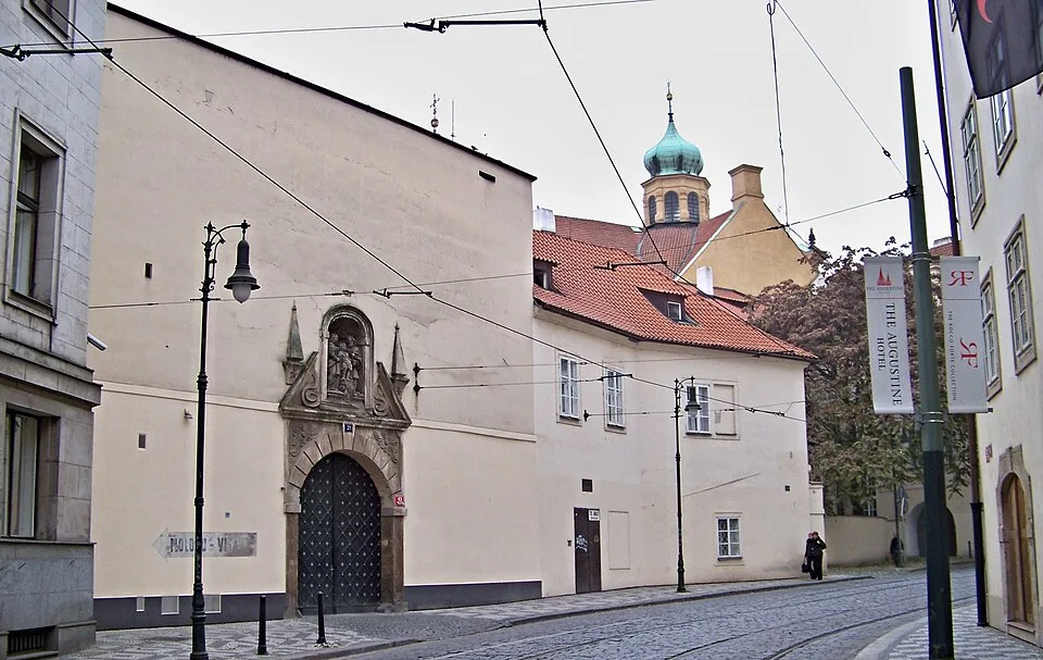 Karmeliten-Barfüßerkloster Prag, Kleinseite