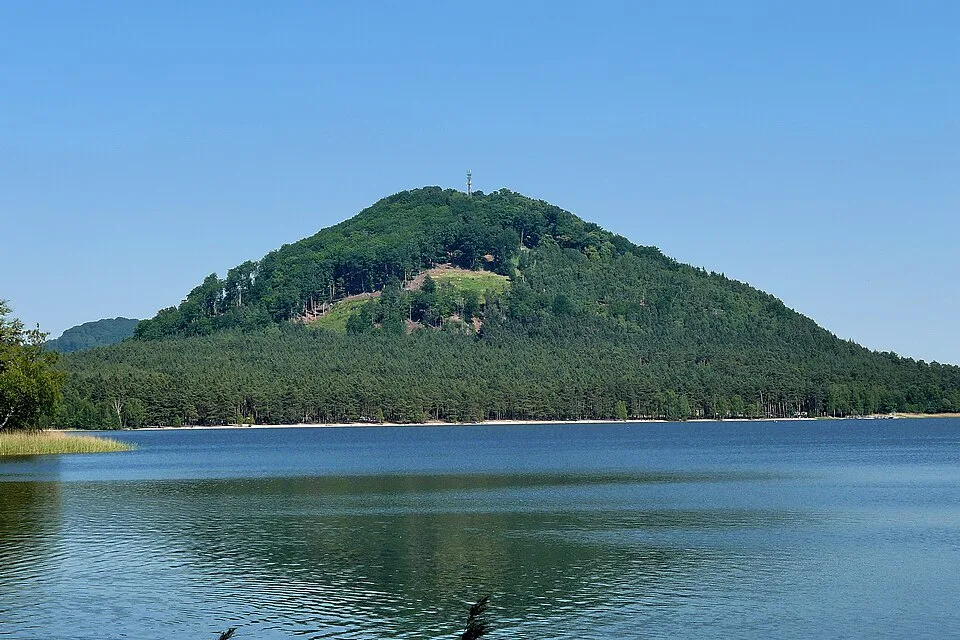 Borný
