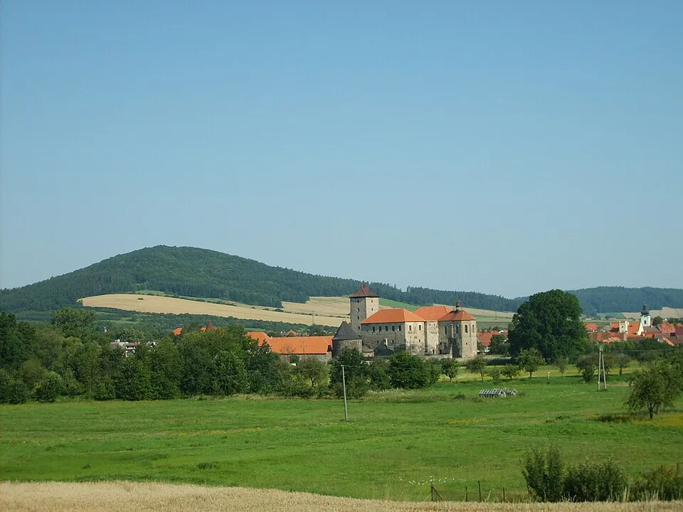 Tuhošť