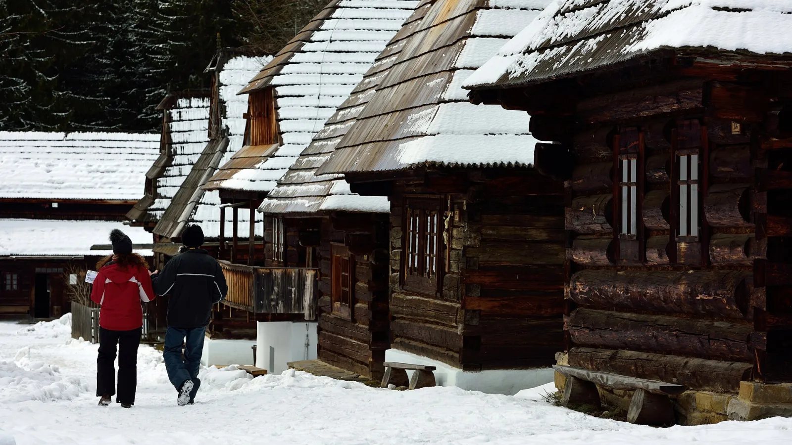 Chalet pour Noël et le Nouvel An : quand réserver et à quoi penser