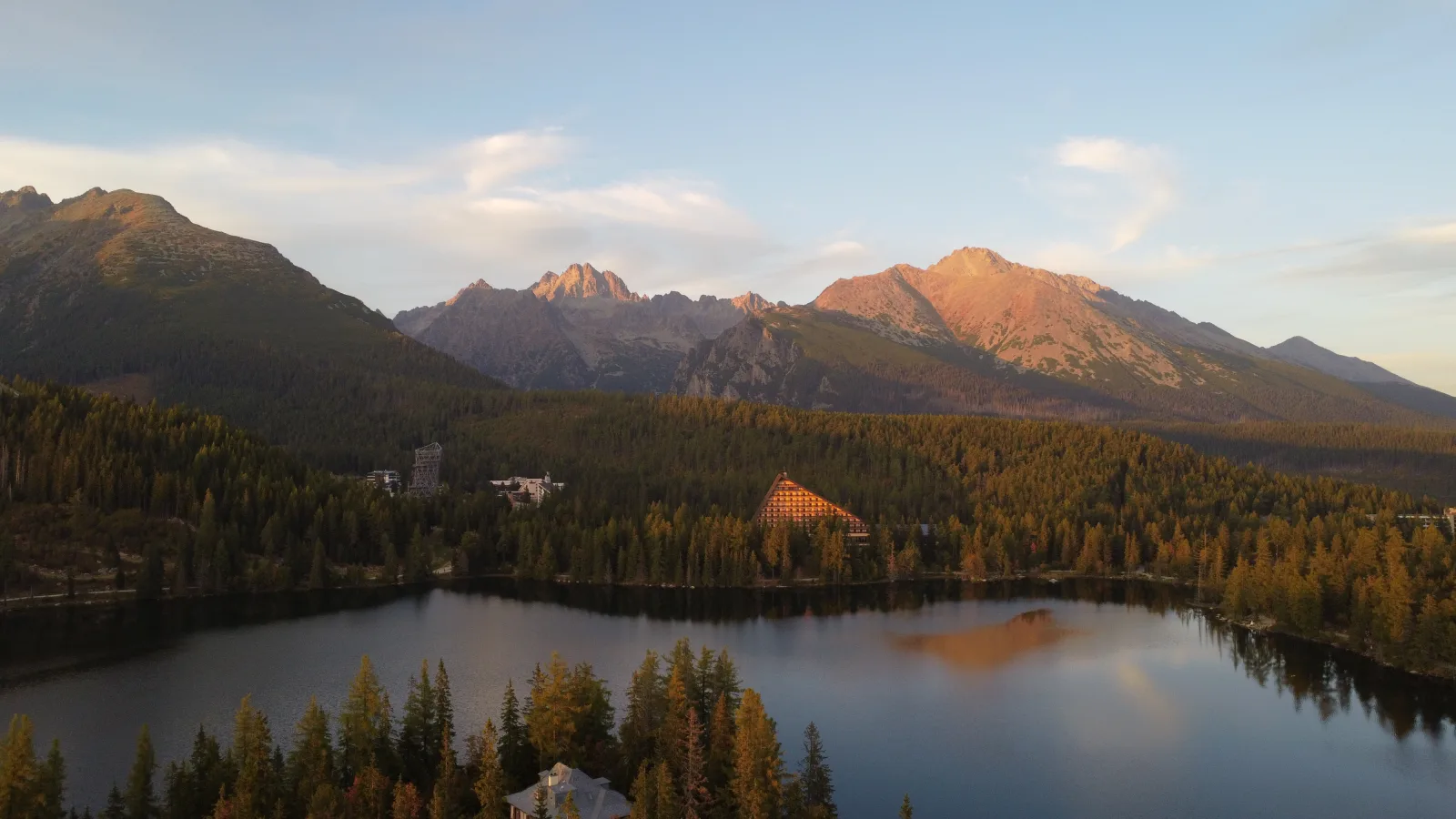 Vysoké Tatry: Gerlachovský štít, Lomnický štít a Štrbské pleso