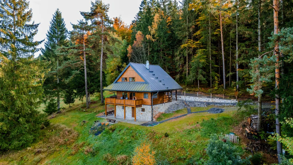 Roubenka Na Skalce — CHALUPA u Horní Bečva