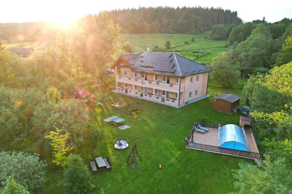 Apartmány Nad rybníky — APARTMENT in Hůrka
