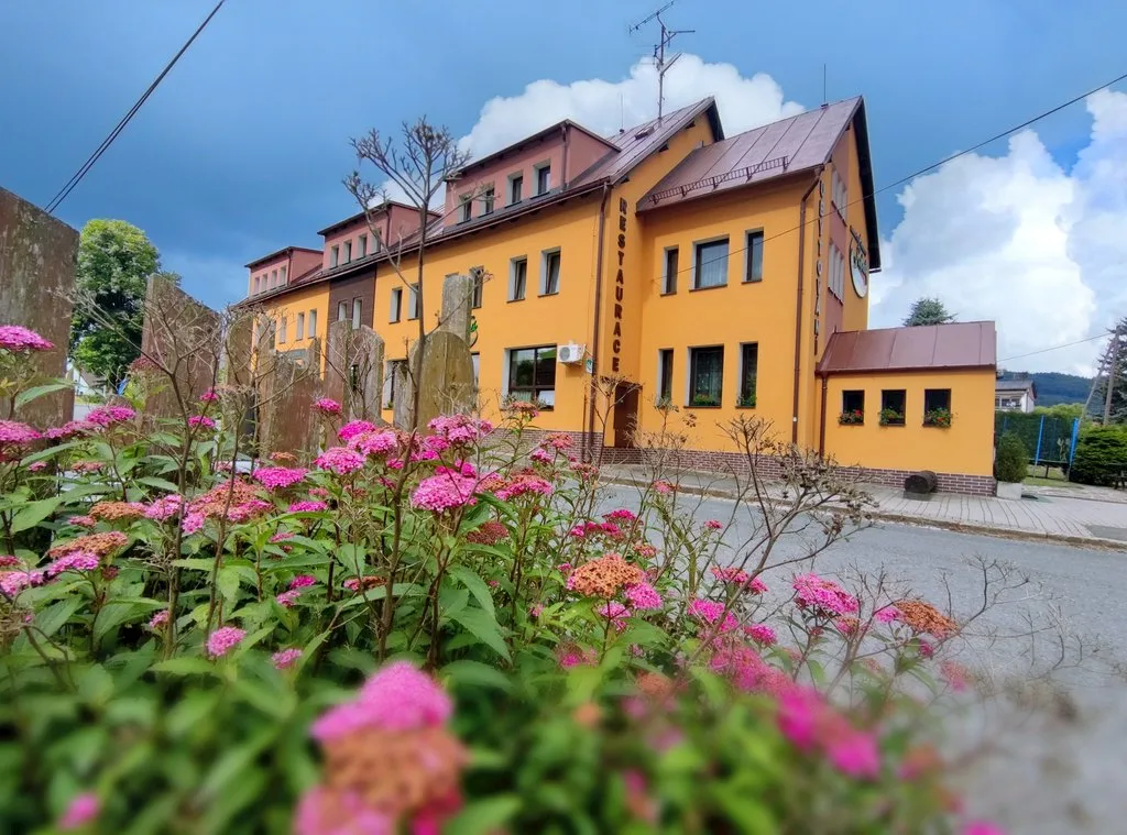 Rekreační středisko a sportovně-relaxační centrum Rybník