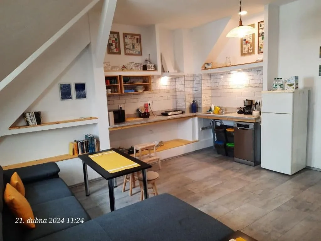 Skromný apartmán v centru Chebu — zdjęcie 3