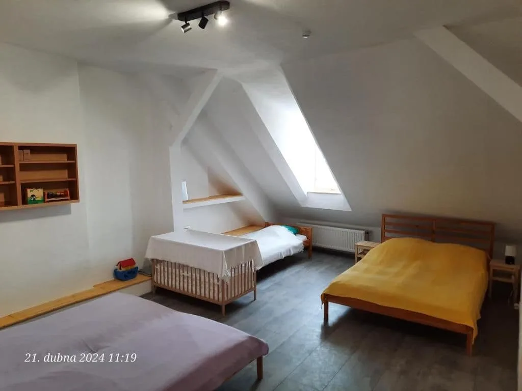 Skromný apartmán v centru Chebu — zdjęcie 5