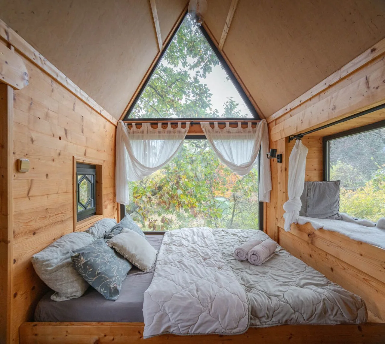 Nest & Rest - Cozy Tree house — CHATA v obci Jablonné v Podještědí