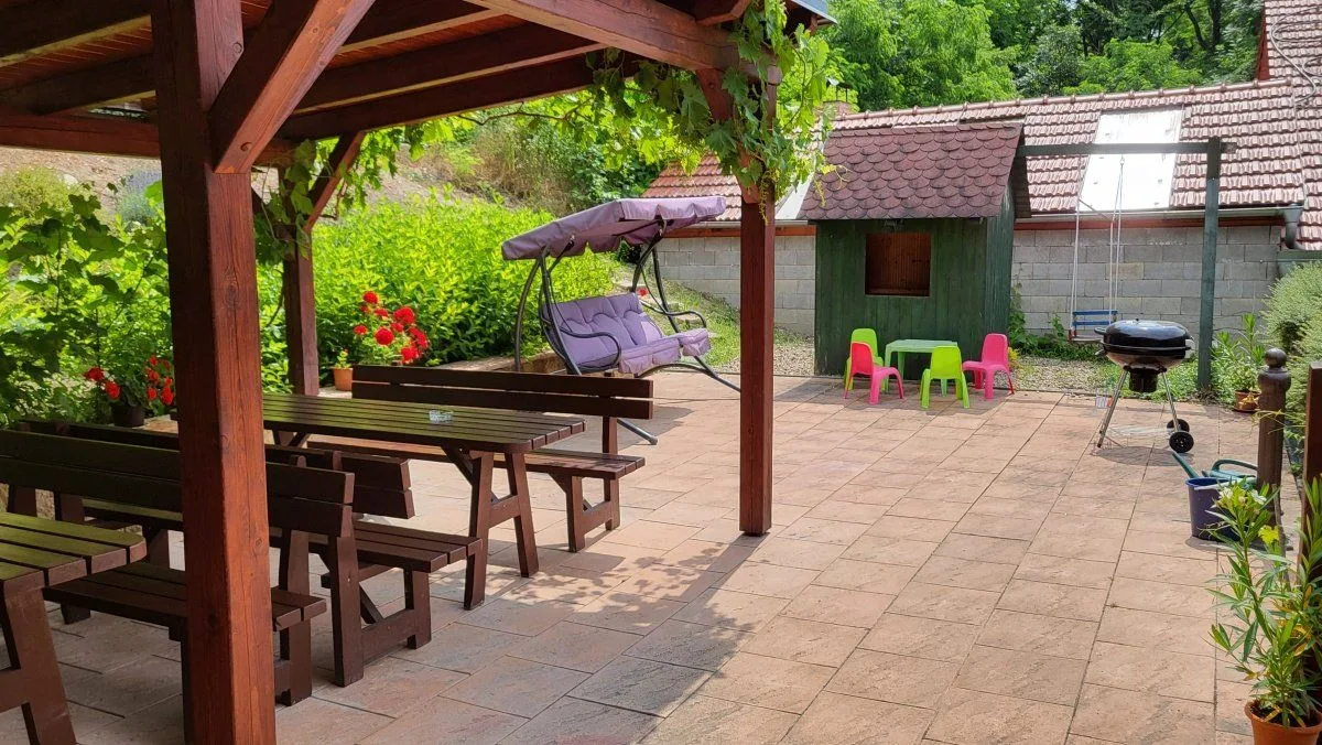 Vinařský penzion Kořenek — PENZION v obci Bavory