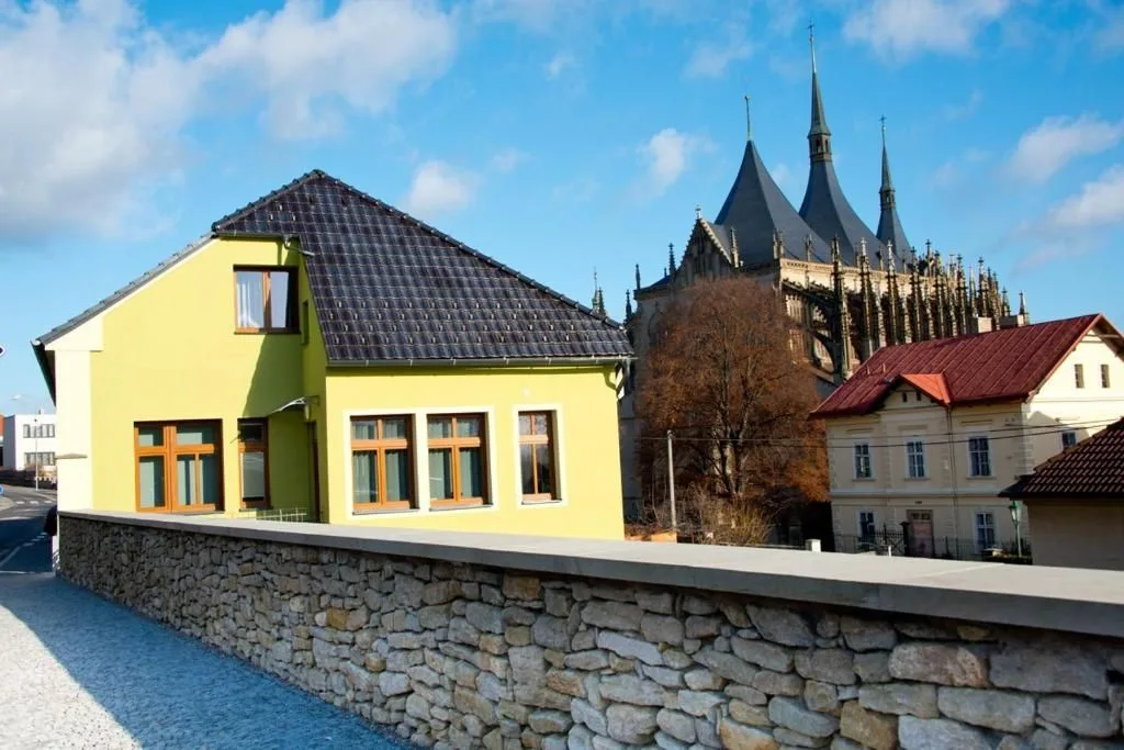 Apartmány Elvíra — APARTMÁN u Kutná Hora