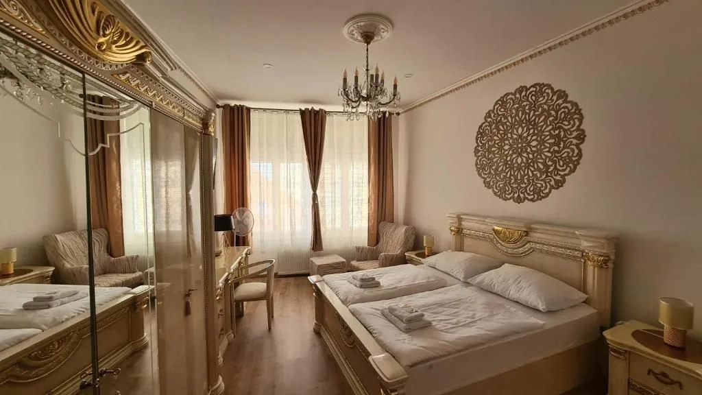 Hotel Union — HOTEL у Louny