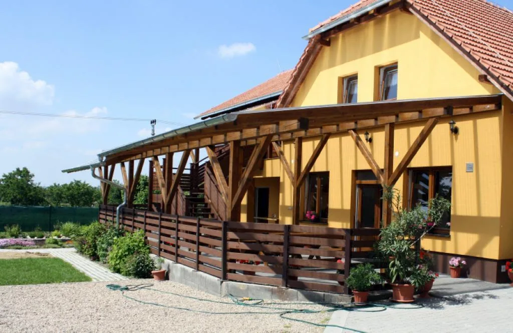Penzion Selský dvůr — PENSION in Moravská Nová Ves