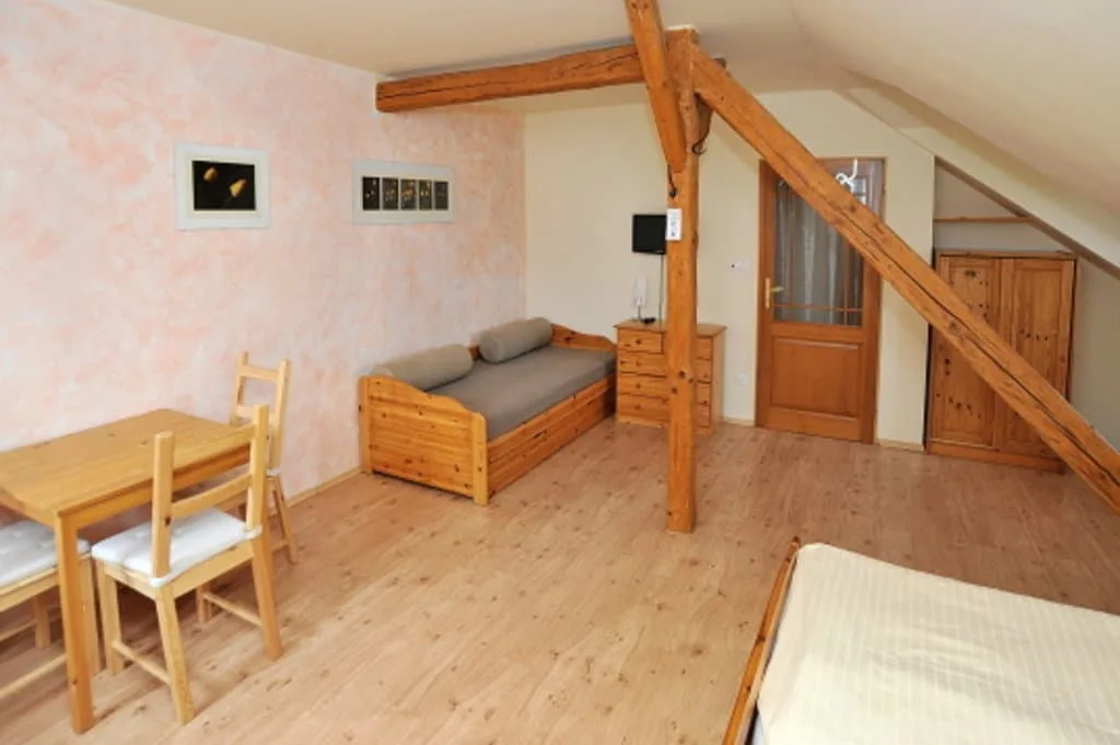 Rodinné ubytování Debrné — photo 6