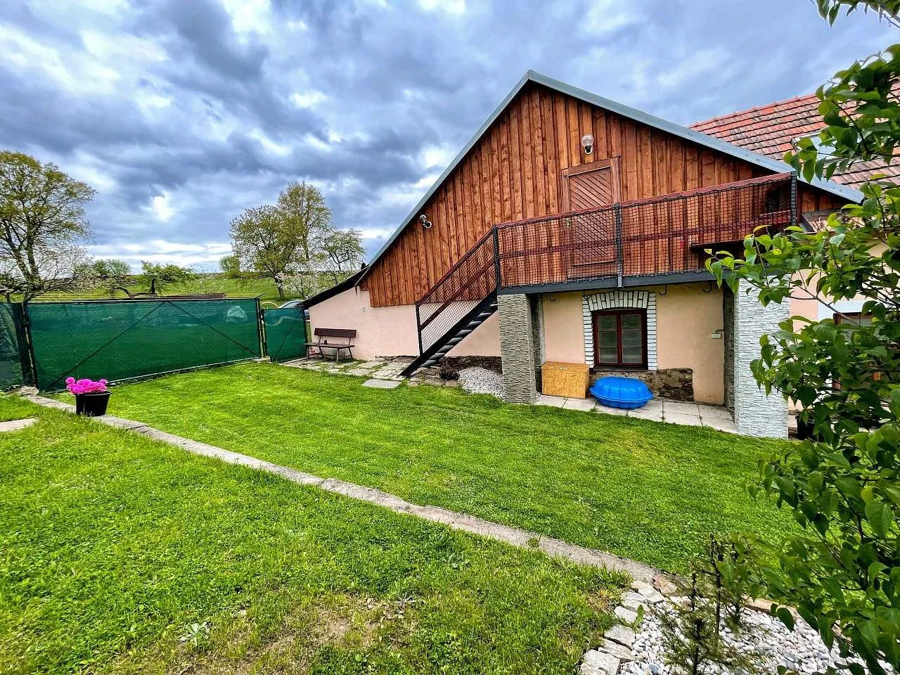 Vejmínek Pod lípou — APARTMÁN v obci Nová Cerekev
