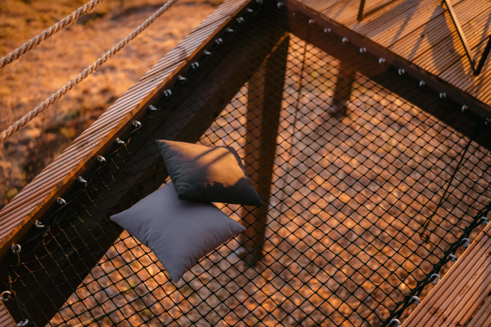 Hideout Cabin — photo 3