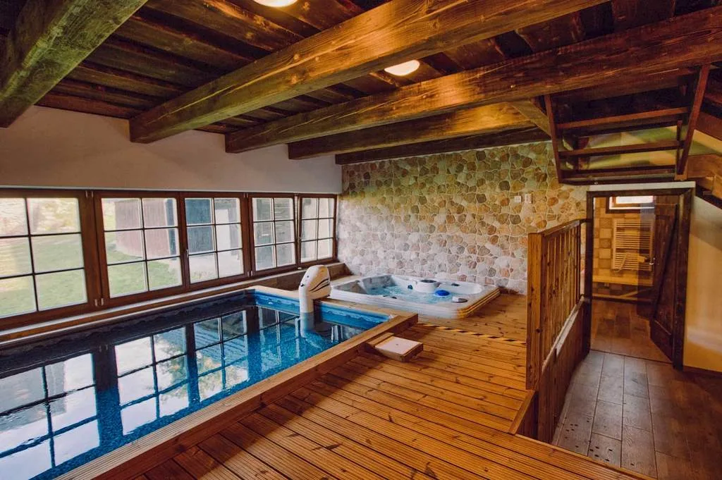 Vrchársky dvor - Chalupa pod Dlhým grúňom — COTTAGE in Drábsko