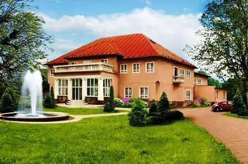 Hotel Svätojánsky kaštieľ — HOTEL у Liptovský Ján
