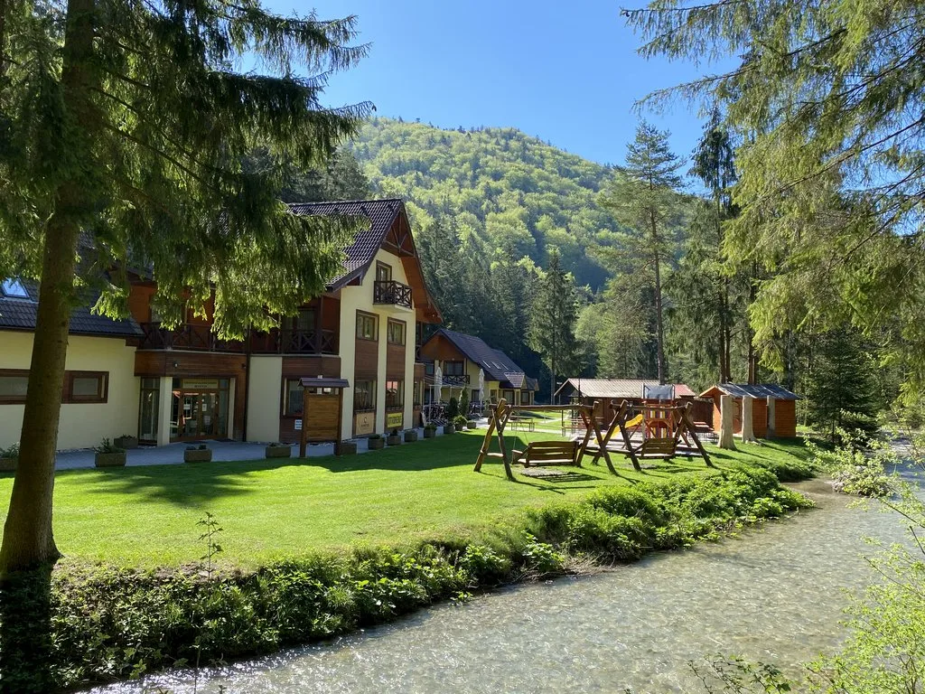 Apartmány Chatová osada Gader — APARTMENT in Blatnica