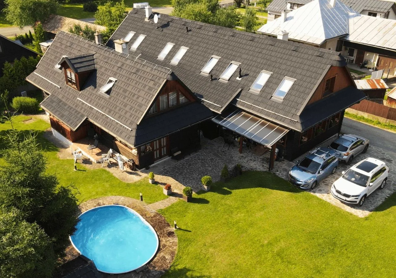 Rusínsky dvor s privátnym wellness — LOG HOUSE in Malý Lipník
