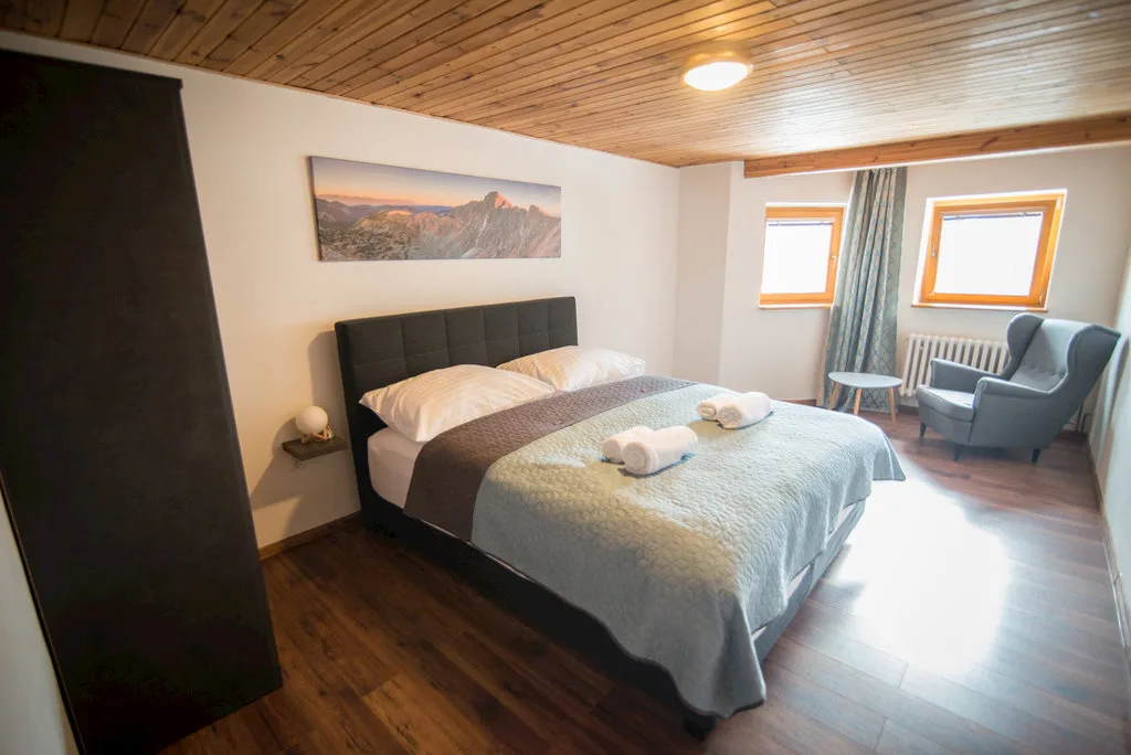 Villa Ďumbierka — GUESTHOUSE in Mýto pod Ďumbierom