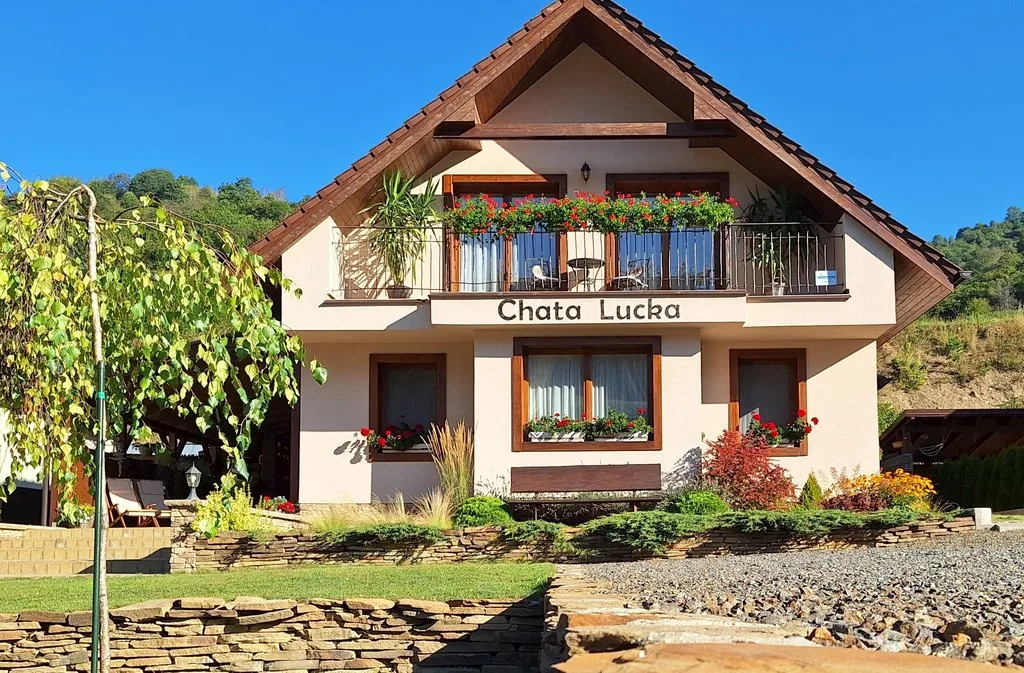Chata Lucka — FAHÁZ itt: Mýto pod Ďumbierom