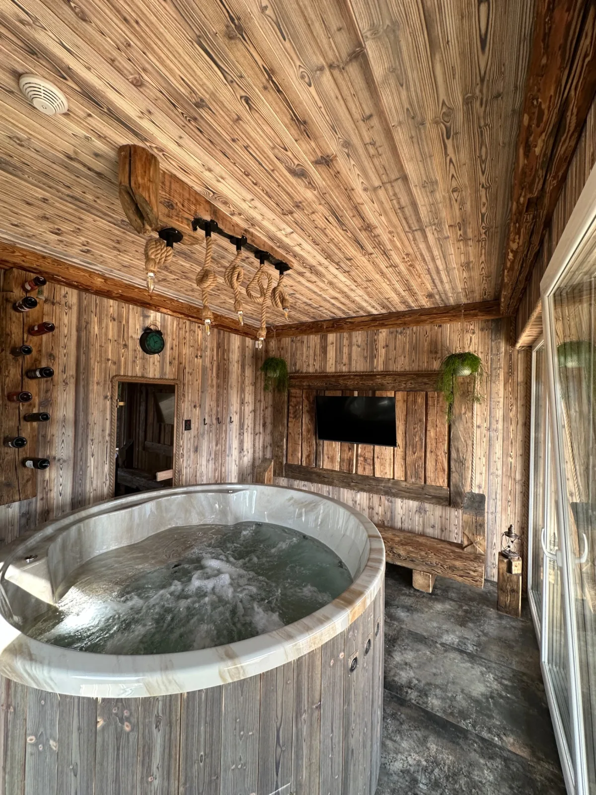 Vlčia nora s luxusným wellness