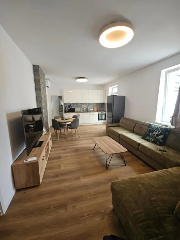Apartmán Vajana Exklusiv & Jacuzzi — APARTMENT in Piešťany
