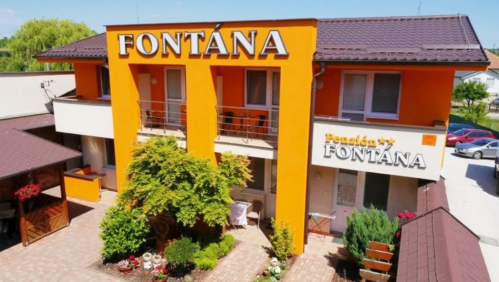 Penzión FONTÁNA — PENSJONAT w Podhájska
