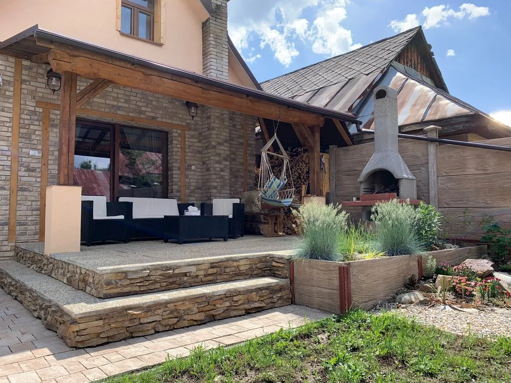Chalupa Štúrka — CHALET in Polomka