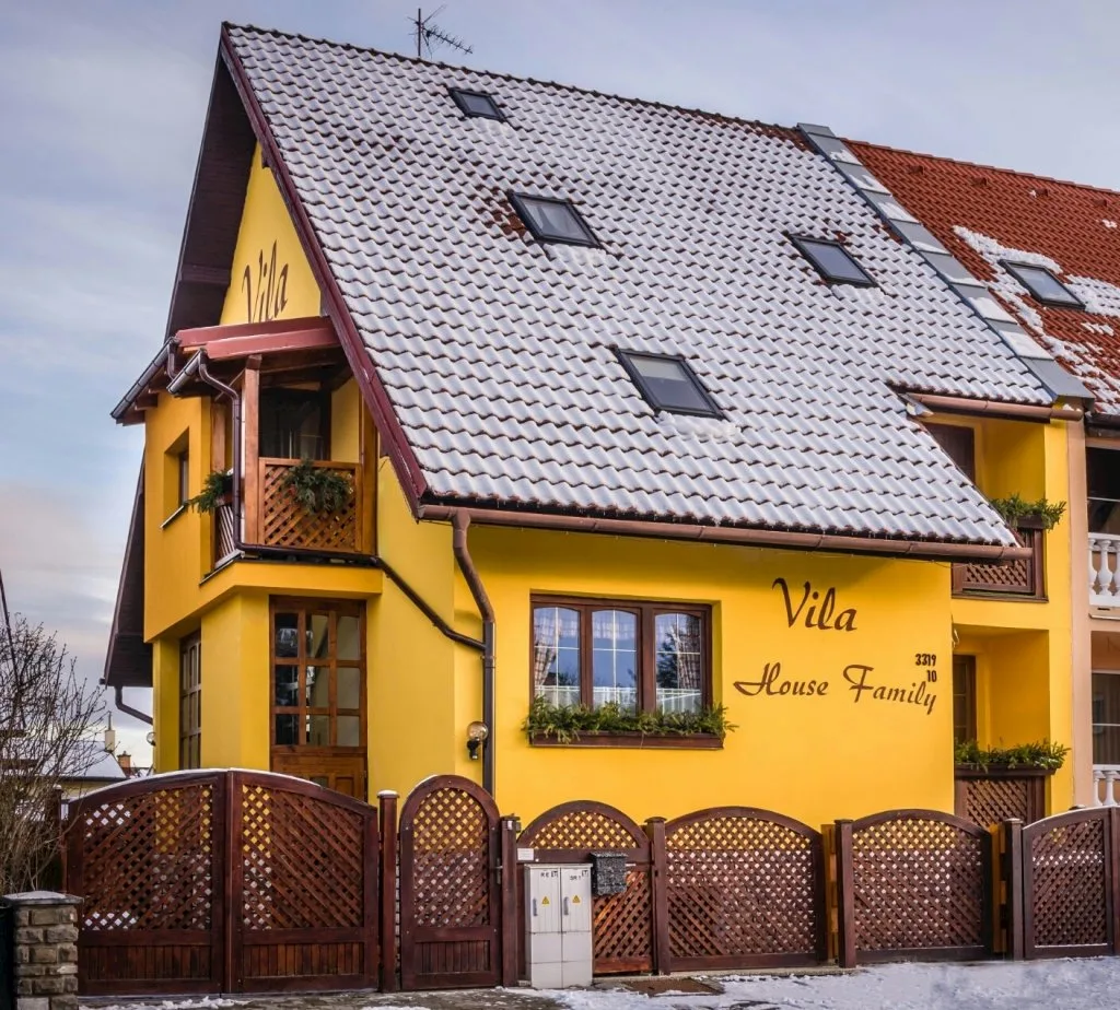 Vila House Family
