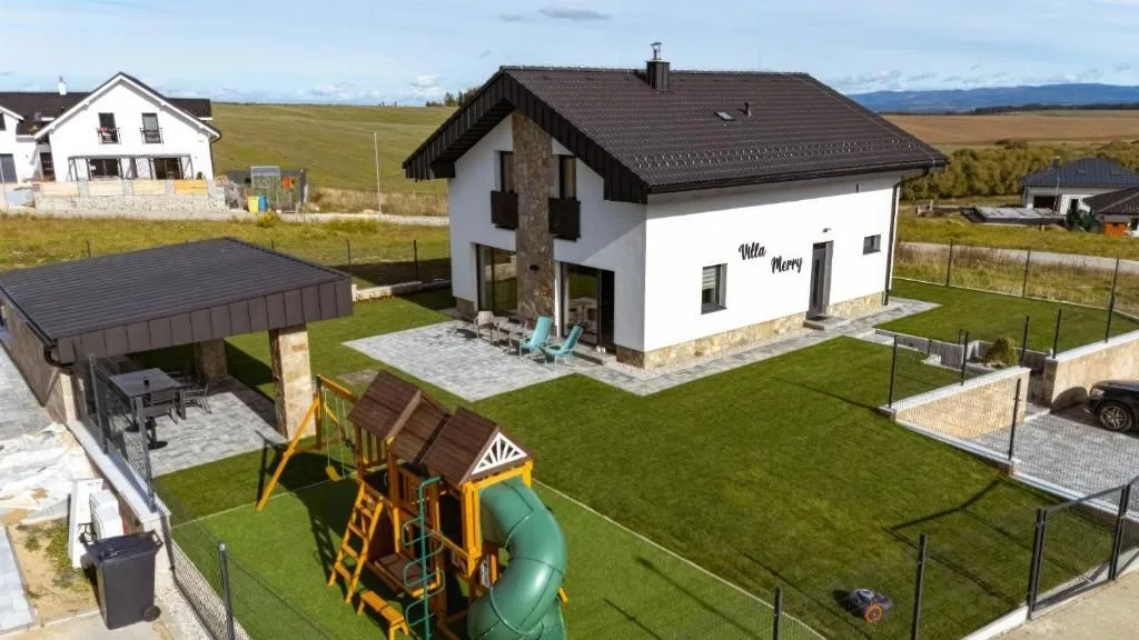 Villa Merry — WILLA w Stará Lesná