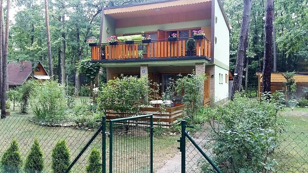Chata Laura — CHATA v obci Šaštín - Stráže