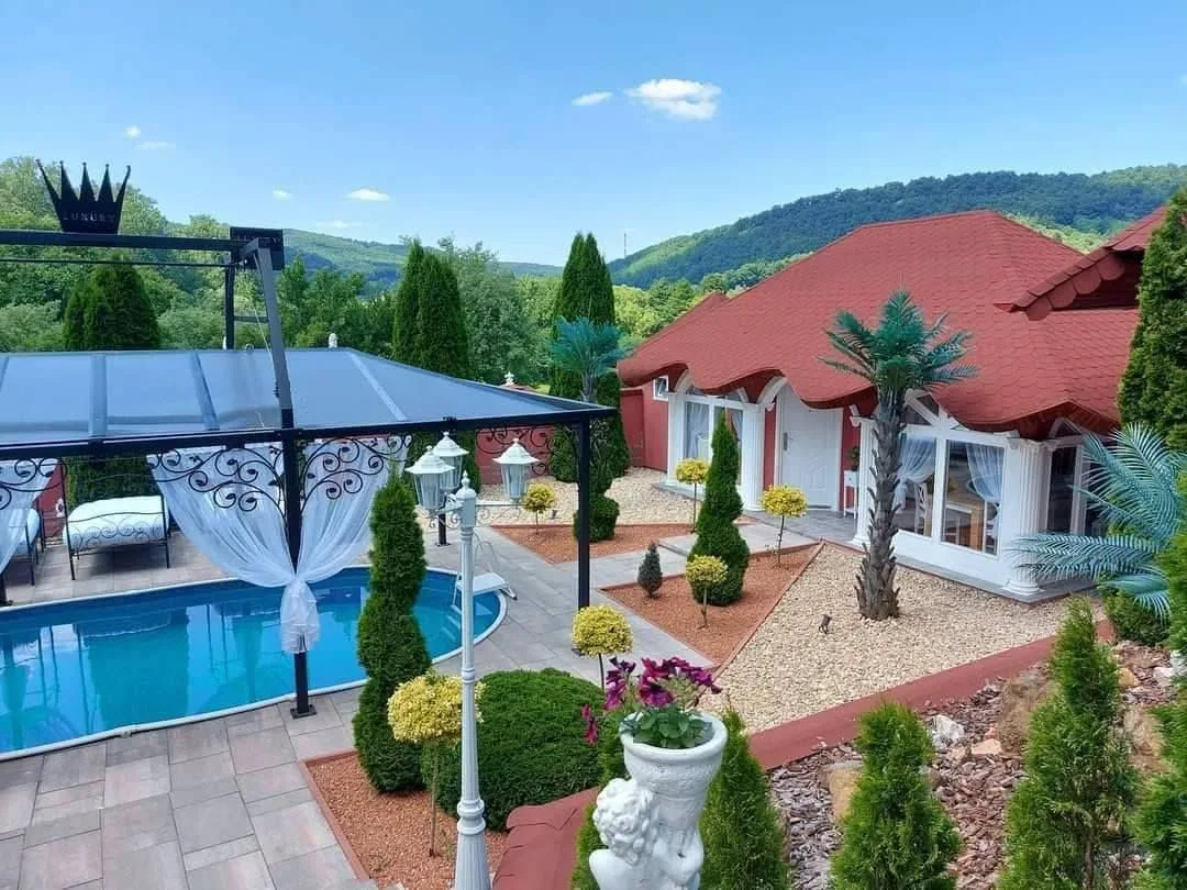 JTR Luxury Private Wellness — APARTMAN itt: Šiatorská Bukovinka