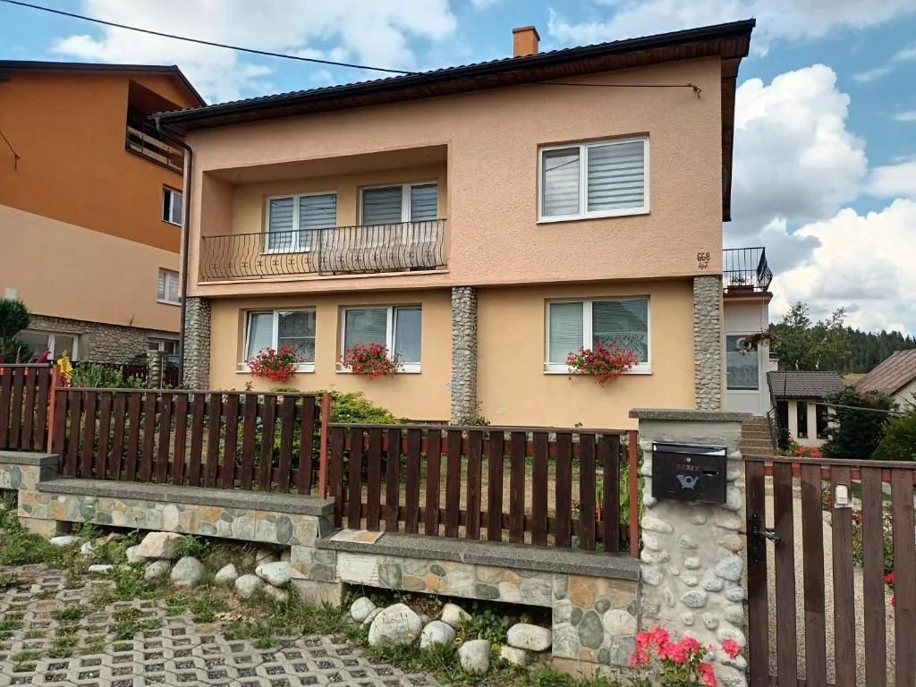 Apartmán Tuja — APARTMÁN v obci Štrba