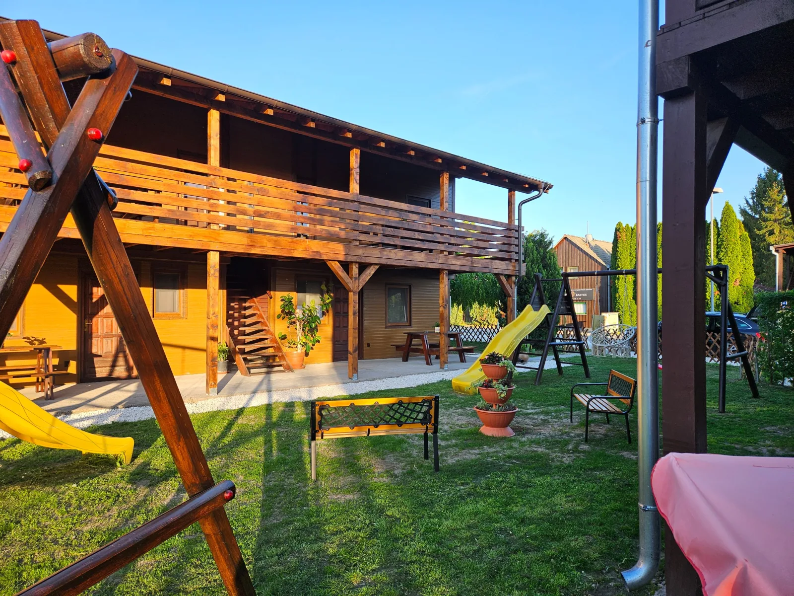 Apartmány a Štúdiá Henrieta — APARTMÁN v obci Štúrovo