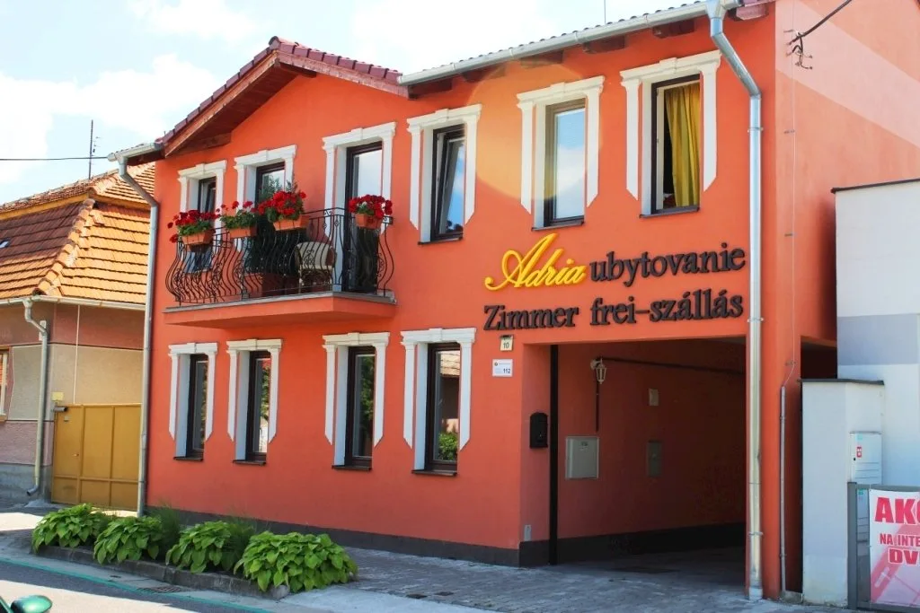 Penzión Adria — PENSJONAT w Štúrovo