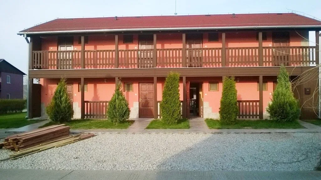Chata Jámbi — FAHÁZ itt: Štúrovo