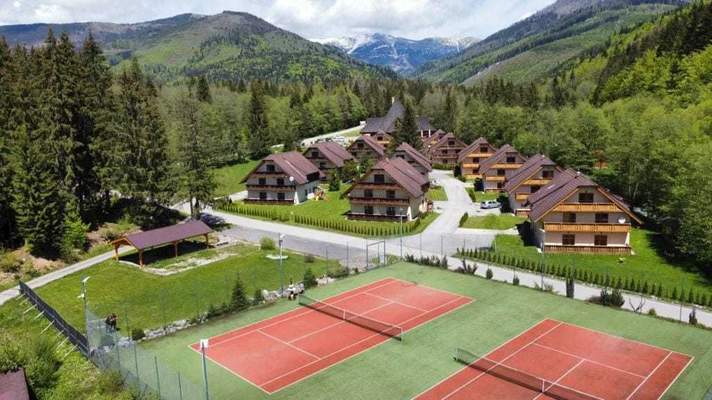 Kúria na Táloch — GUESTHOUSE in Tále