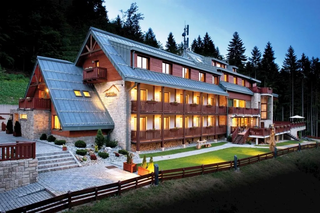 Wellness Hotel Rozsutec — HOTEL in Terchová