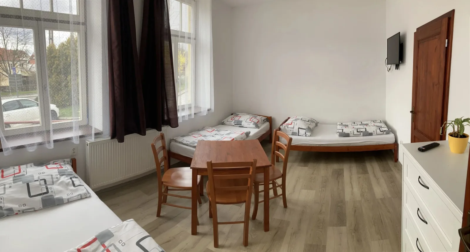 Ubytování a hospůdka Pod Skálou — PENZIÓN у Brtnice