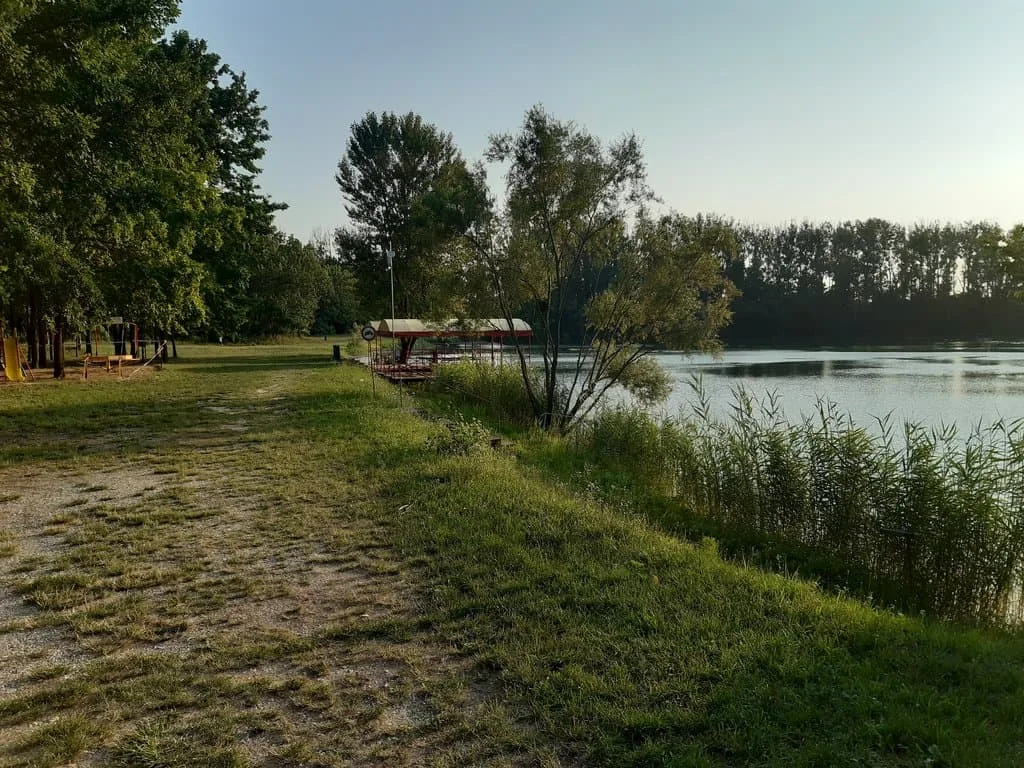 Chaty pri Tomášikovskom jazere — photo 5