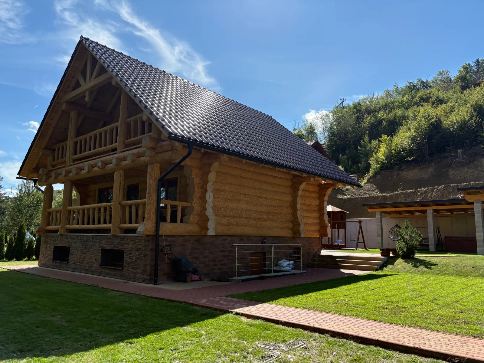 Zrub nad priehradou — BLOCKHAUS in Valča