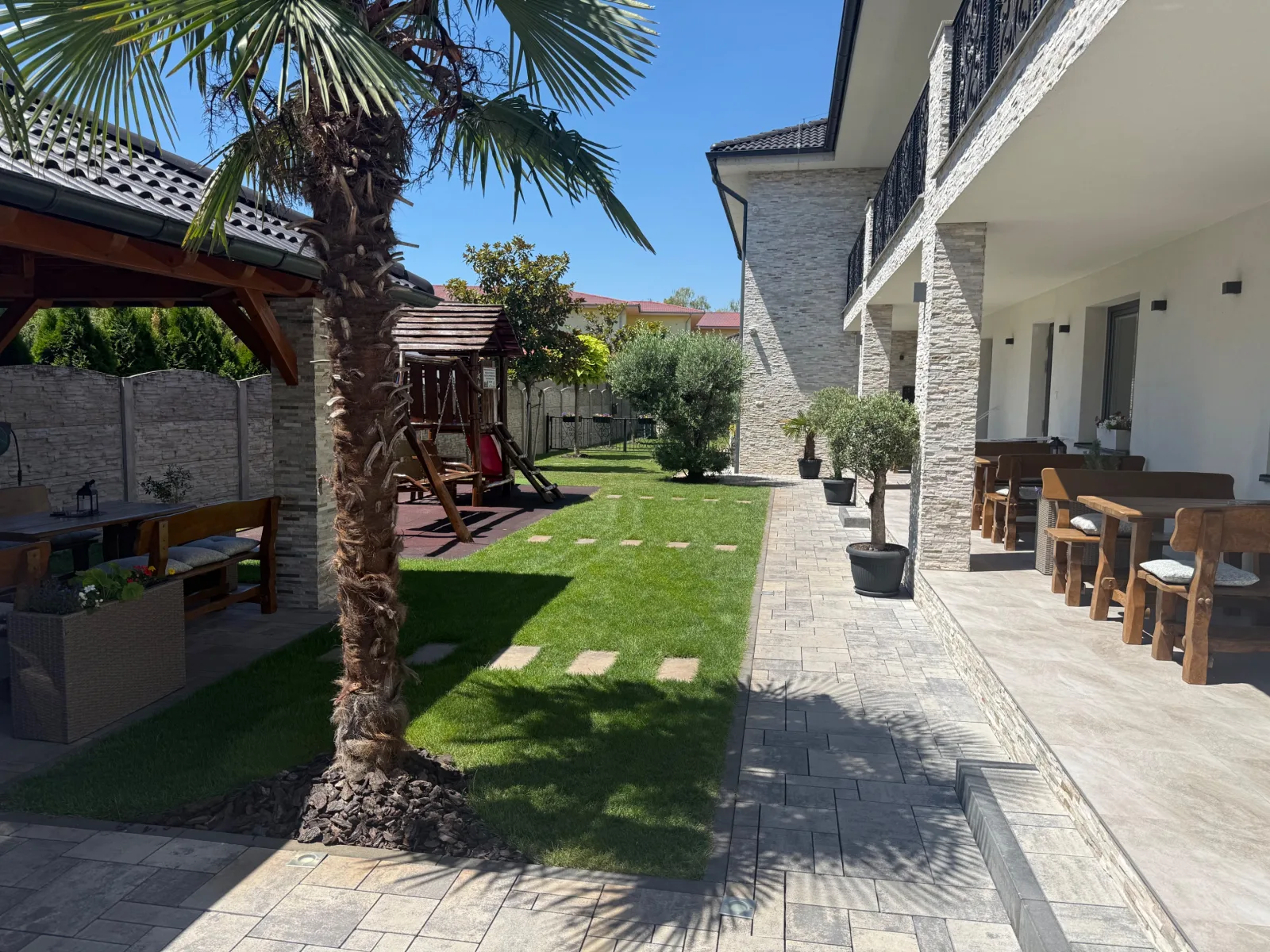 Eugen Apartmán — APARTMÁN u Veľký Meder