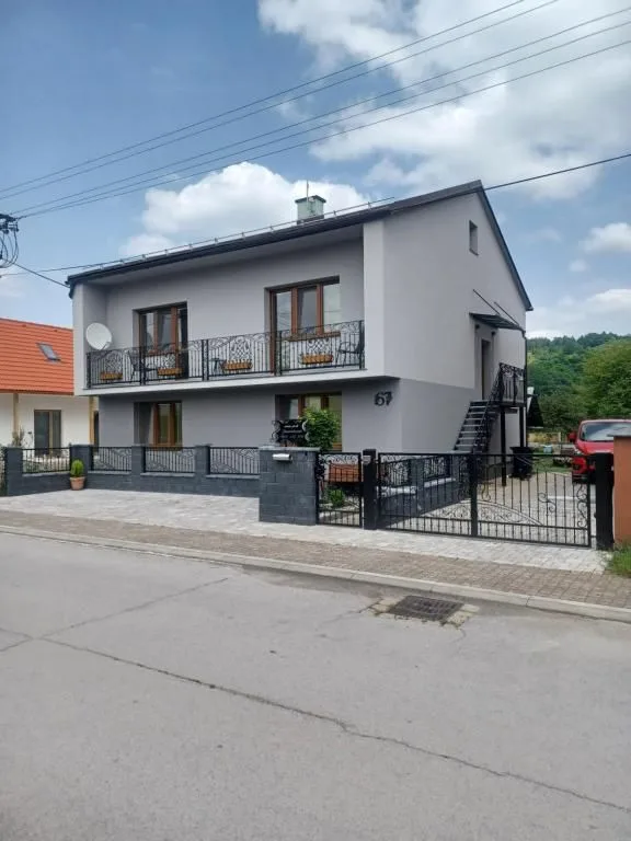 Ubytovanie u Poličky — APARTMENT in Vlkanová