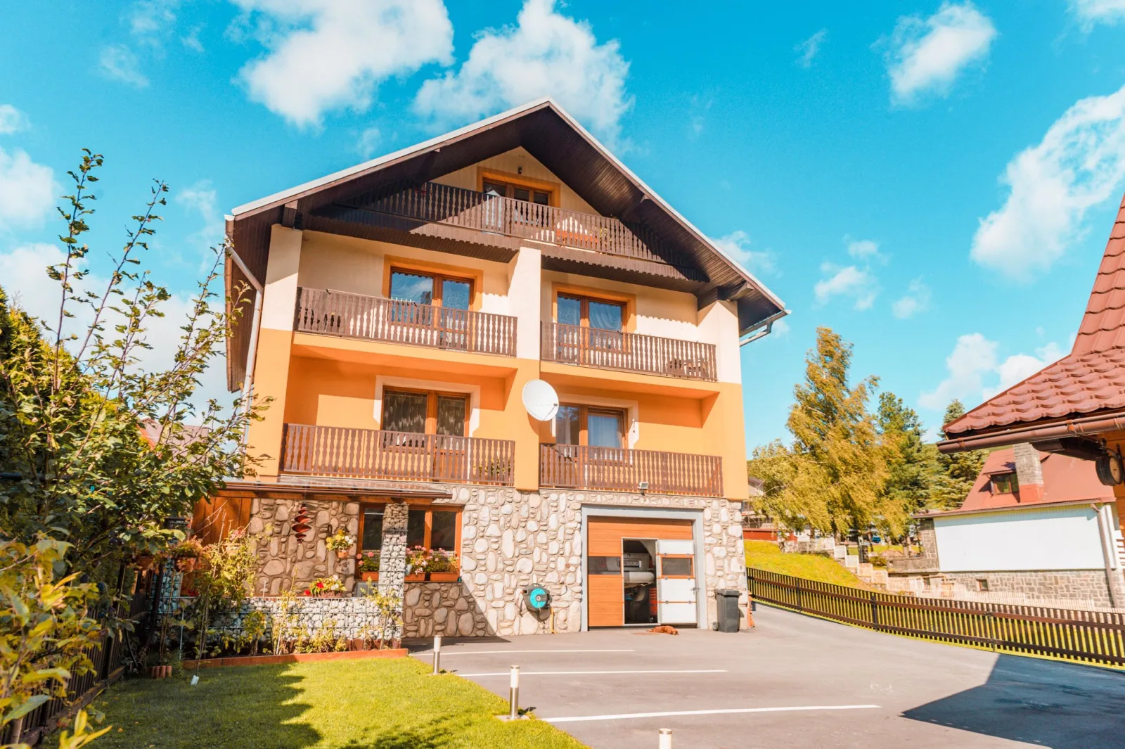 Štýlová chata Nikola a Apartmán Otília — HÜTTE in Ždiar