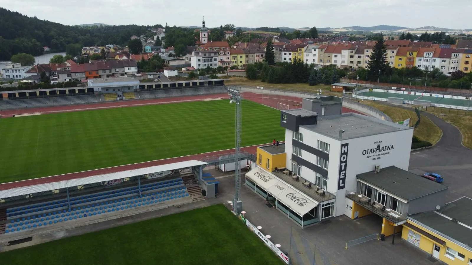 Hotel OtavArena — HOTEL in Písek